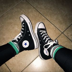 BLACK & WHITE CONVERSE